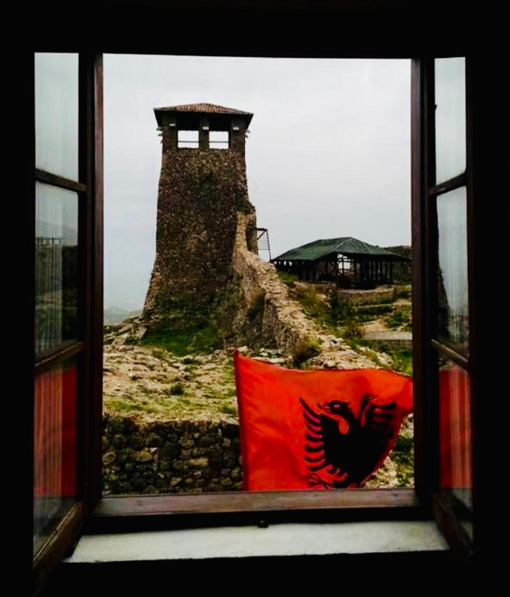 Rooms Emiliano Castle Of Kruja Exterior photo