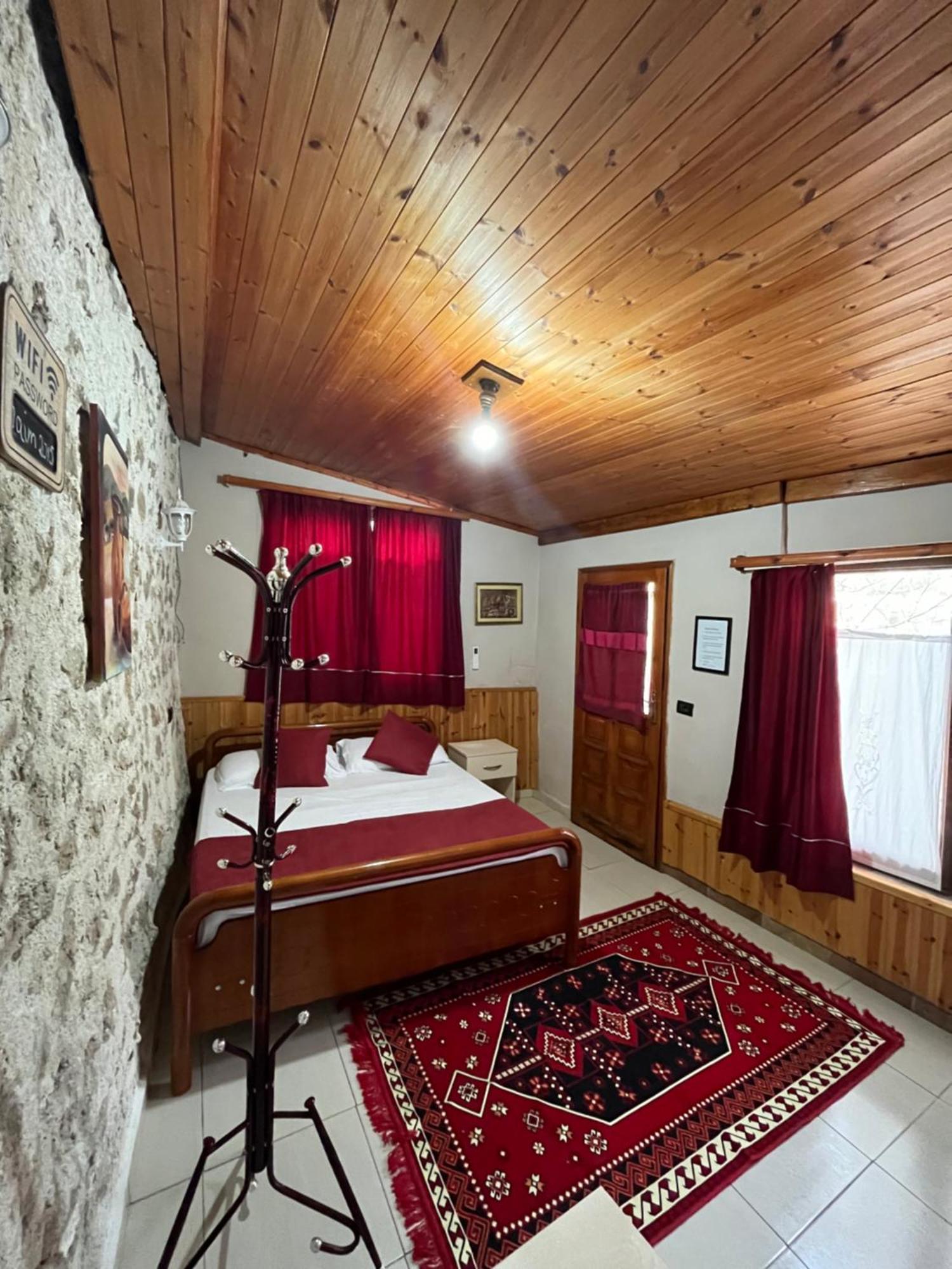 Rooms Emiliano Castle Of Kruja Exterior photo