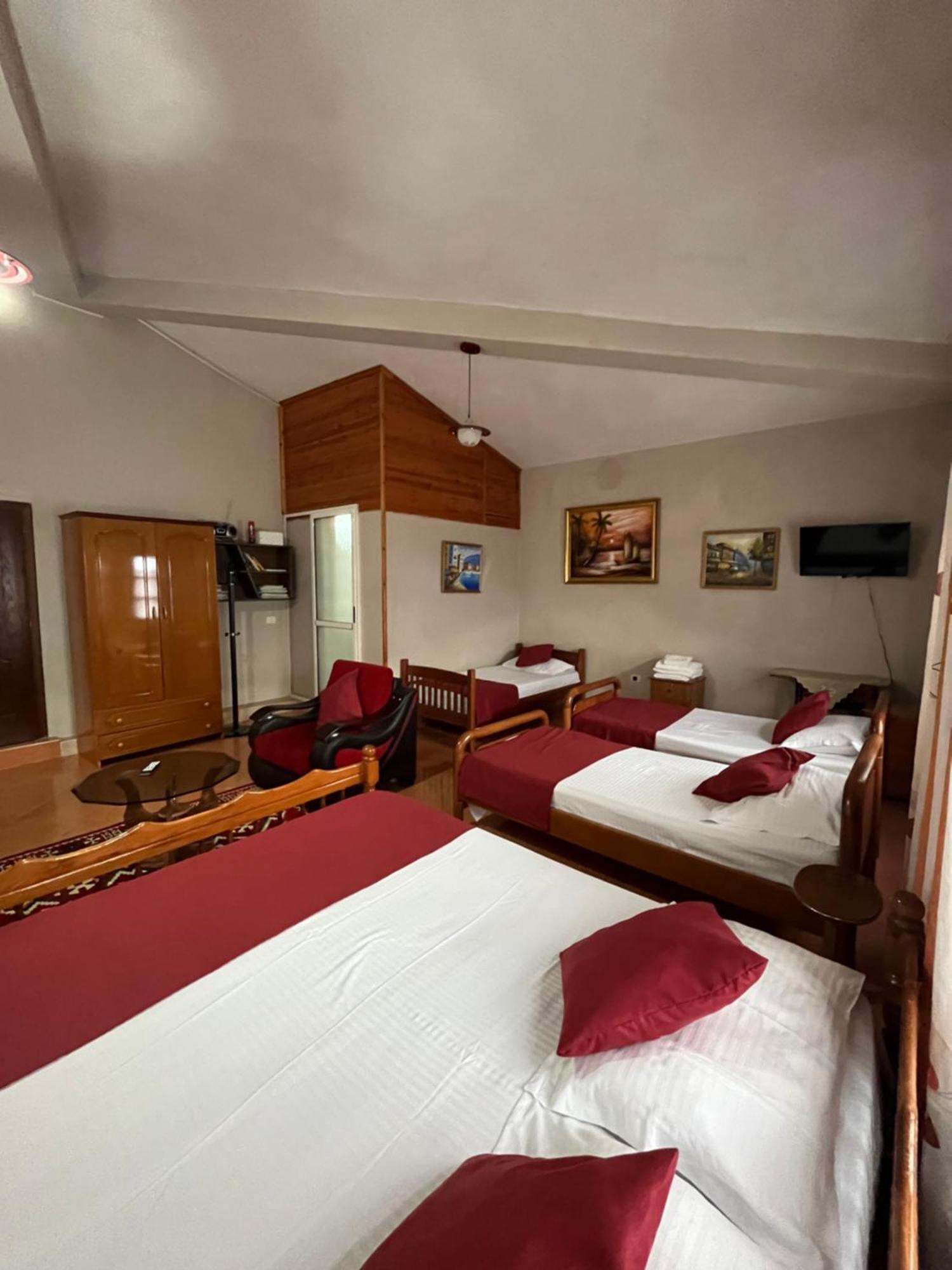 Rooms Emiliano Castle Of Kruja Room photo